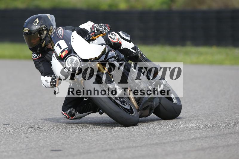 /53 16.09.2025 Track Day Domi Aegerter ADR/Gruppe rot/1